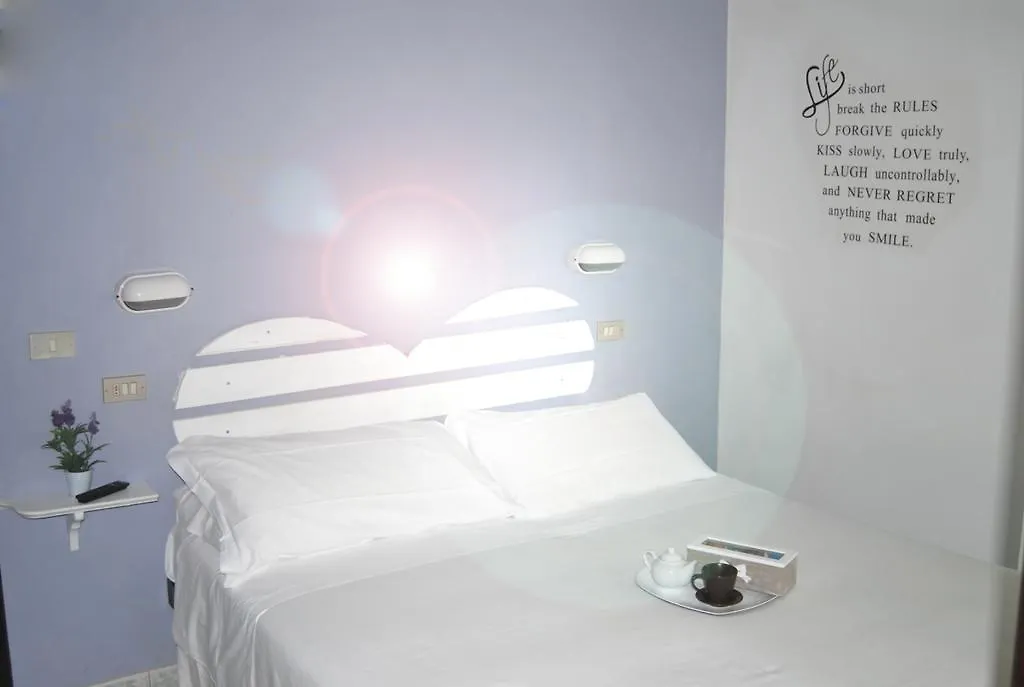 Hotel Abay Rimini 3*,